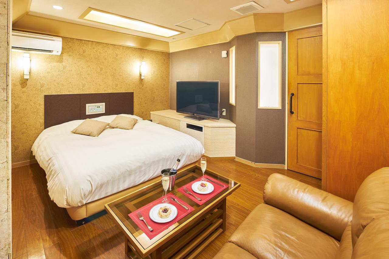 Hotel Aqua Blue Yokosuka (Adults Only) Экстерьер фото
