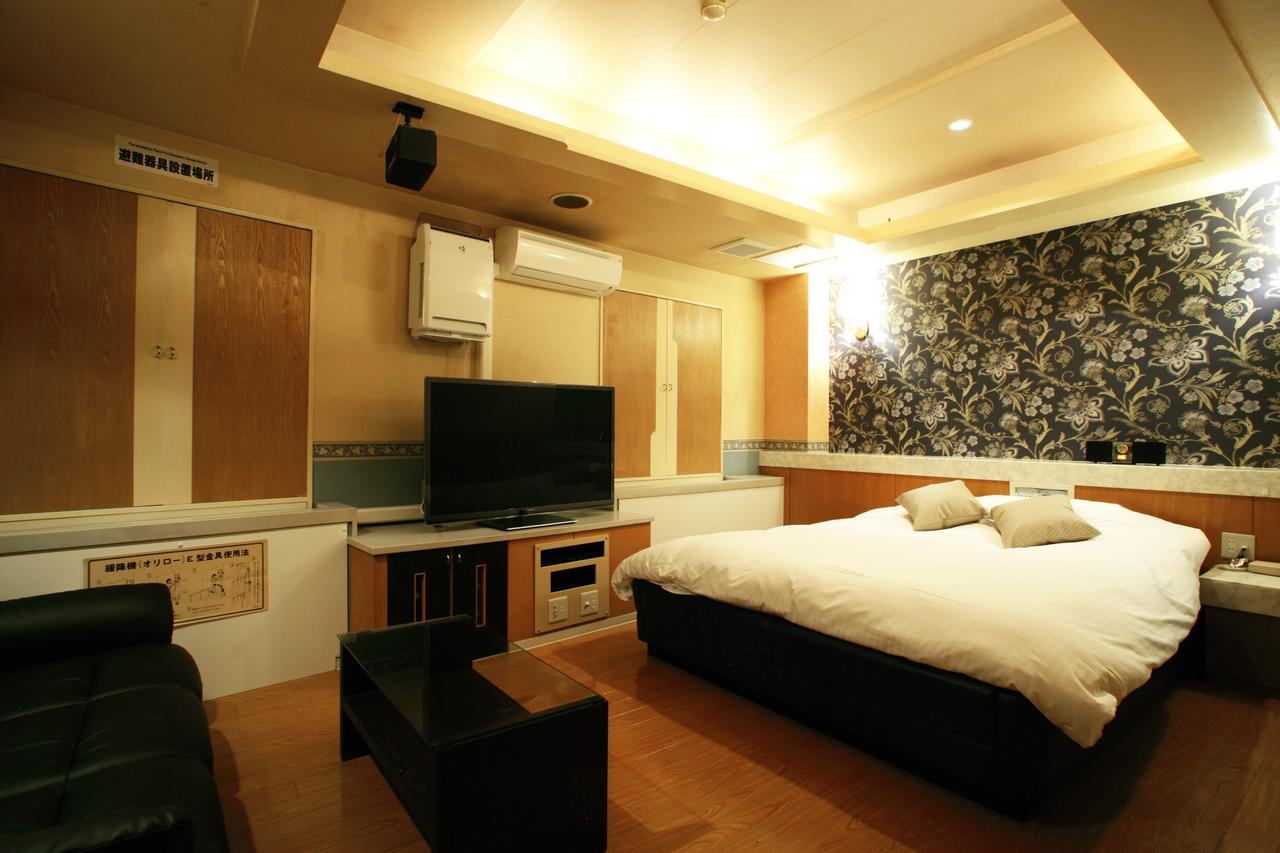 Hotel Aqua Blue Yokosuka (Adults Only) Экстерьер фото